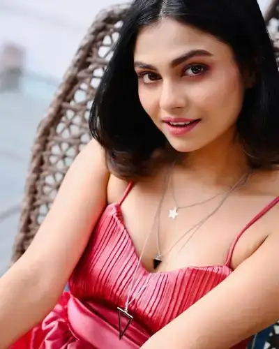 Call Girls Service in Dinhata